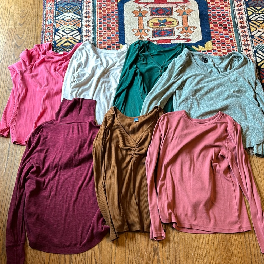 7 Gap XL cotton long sleeves